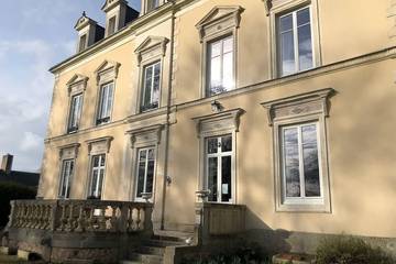Cottage pour 2 personnes, avec piscine dans Parennes