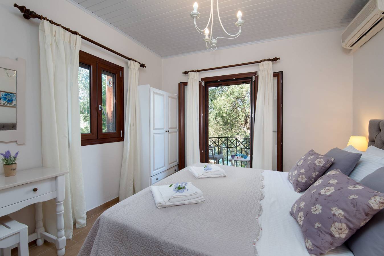 Ganze Wohnung, Ferienwohnung für 2 Personen mit Balkon in Paxos