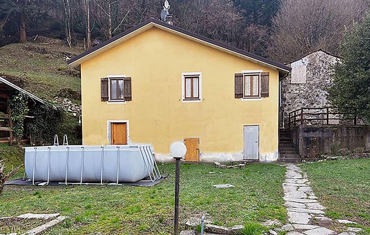 Appartamento di charme con piscina, terrazza e internet, Varese Ligure in Varese Ligure, Provincia di La Spezia