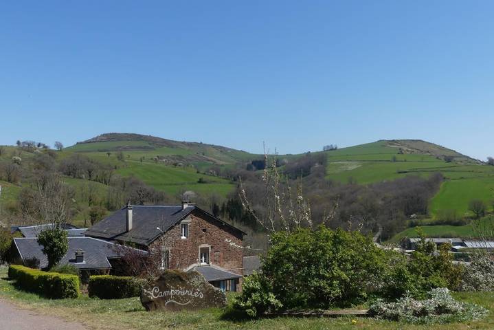 Gîte pour 6 personnes, avec jardin et balcon dans Mounes-Prohencoux