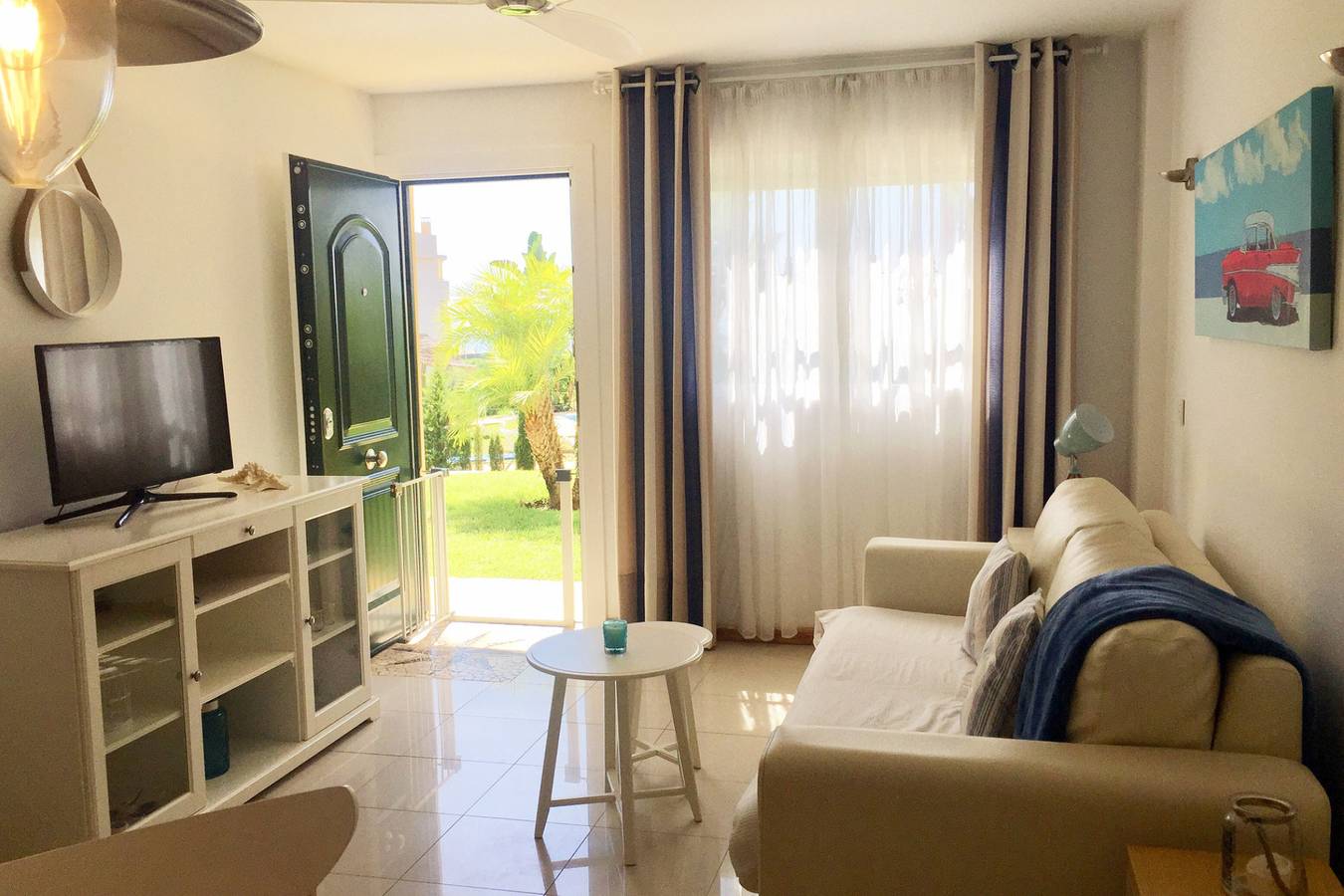 Apartamento vacacional entero, Townhouse - Sleeps 4 - Terrace - Pool in Urbanizacion Calahonda, Mijas