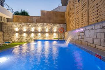 Ferienwohnung für 8 Personen, mit Balkon/Terrasse und Pool, kinderfreundlich in Chania und Umgebung