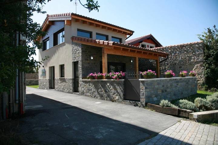 Casa de vacaciones para 7 personas, con jardín, Se admiten mascotas en Álava - 2