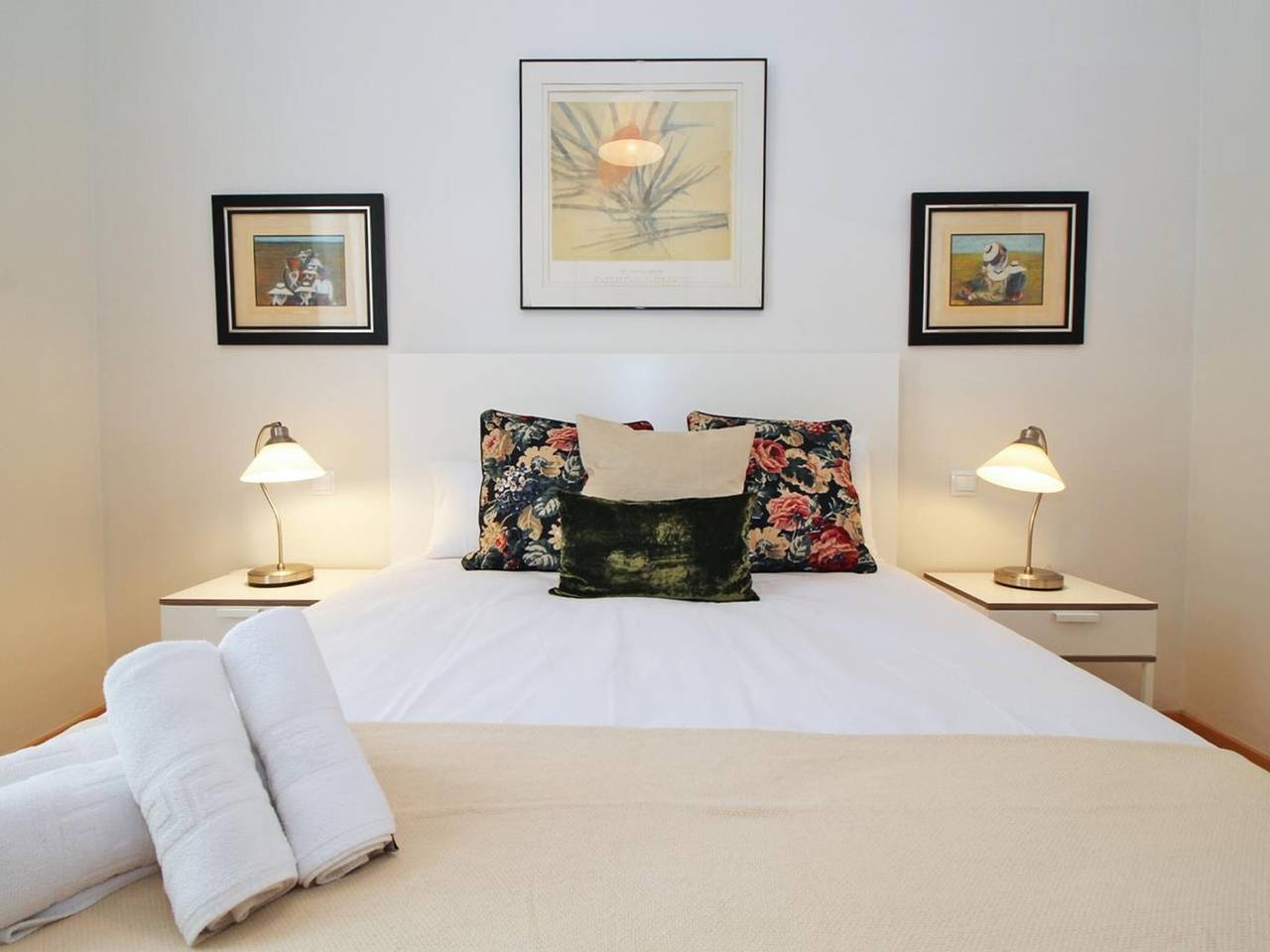Entire apartment, Spacious Apartment in Malaga Historical Center - Walk Everywhere! in Malaga Centro Historico, Malaga