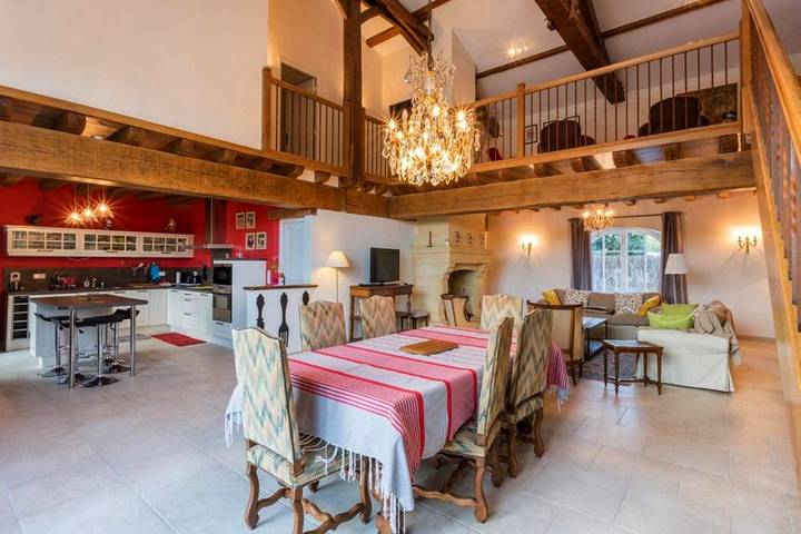 Location de vacances pour 8 personnes, avec vue et piscine à Saint-Avit-Saint-Nazaire - 2