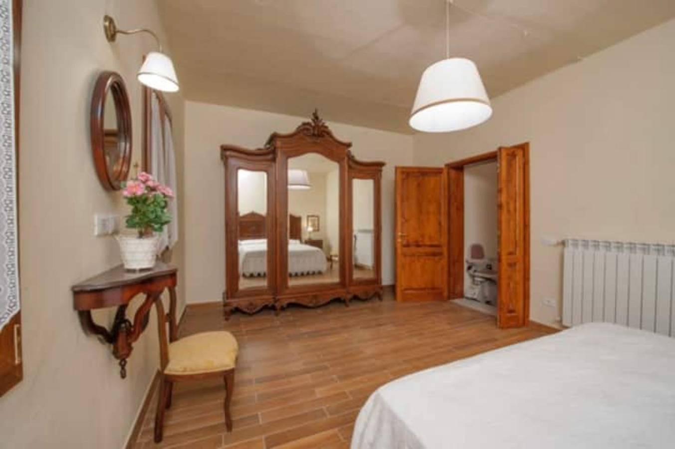 Appartement entier, Casina – Appartement toscan avec piscine au cœur des vignes et oliviers in Montespertoli, Province de Florence