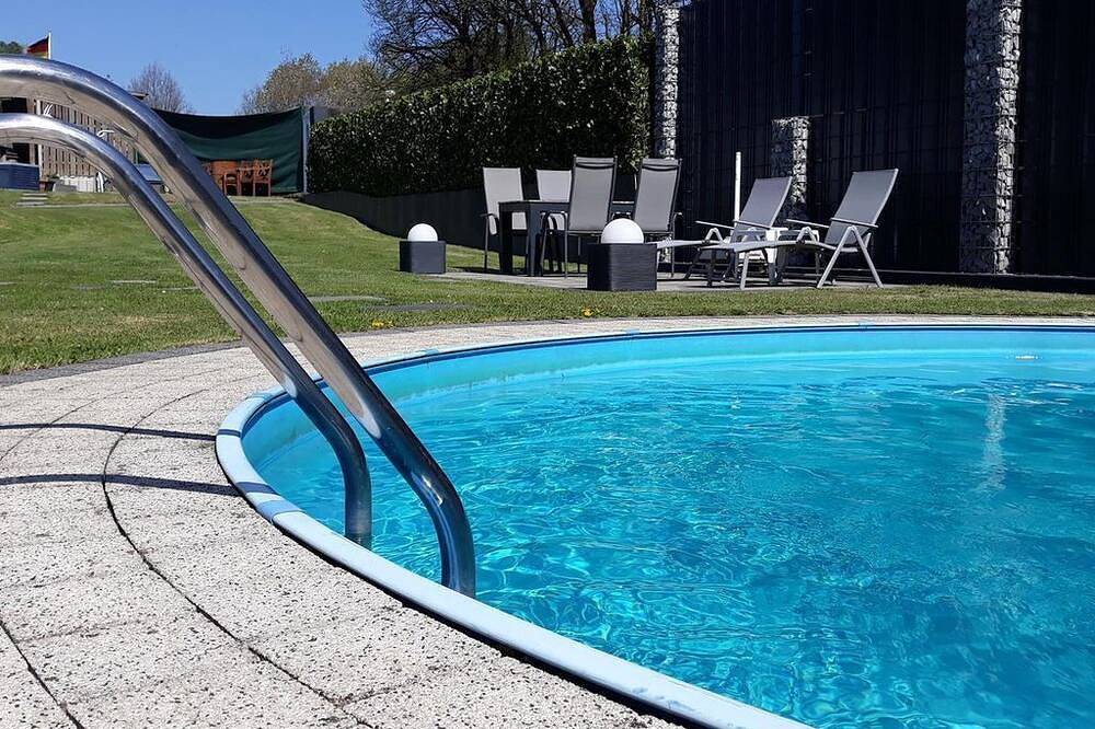 Ganze Wohnung, Ferienwohnung Meyer - 4-Bettappartement/Fewo, Dusche, Wc, 1 Schlafraum in Mähren, Westerwald