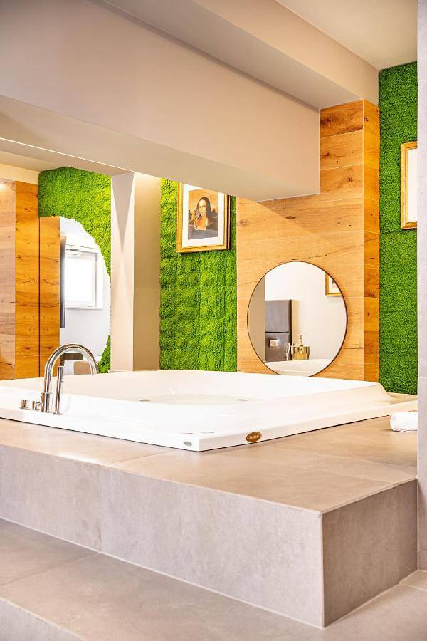 Location de vacances pour 2 personnes, avec jacuzzi et balcon à Acquaviva delle Fonti - 4