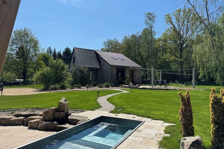 Ferienhaus für 6 Personen, mit Whirlpool und Terrasse sowie Garten und Sauna in Zittau