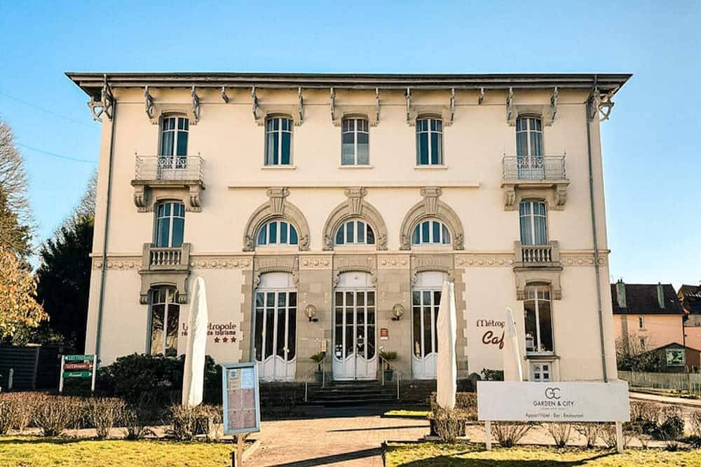 Entire apartment, Apartment in Luxeuil-les-Bains near Spa in Luxeuil-les-Bains, Haute-Saône