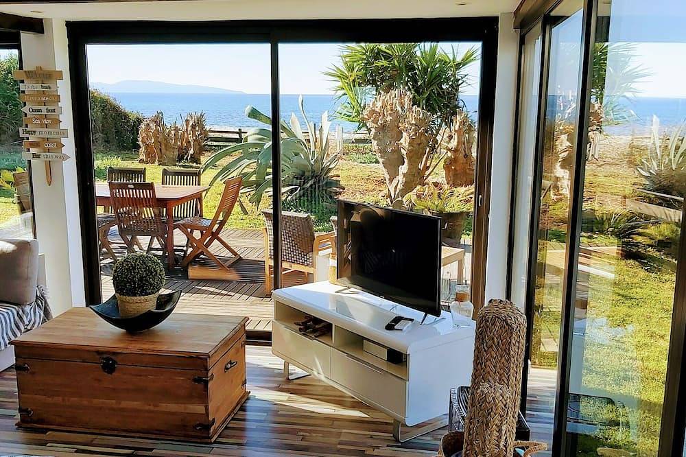 Casa villa Cargèse. Bordo di mare. Affitto piedi nell'acqua. Corsica del sud in Cargese, Parco naturale regionale della Corsica