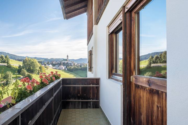 Ferienwohnung für 6 Personen, mit Balkon und Garten