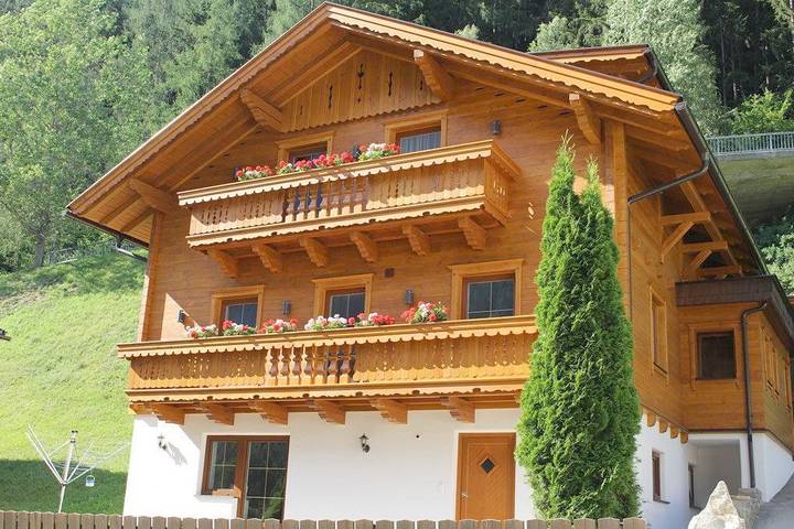 Chalet für 10 Personen, mit Sauna und Garten in Heiligenblut - 2