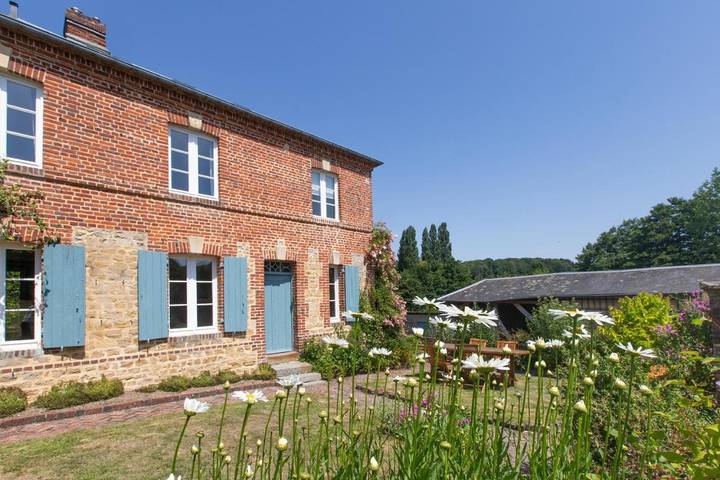 Location de vacances pour 6 personnes à Saint-Ouen-le-Pin