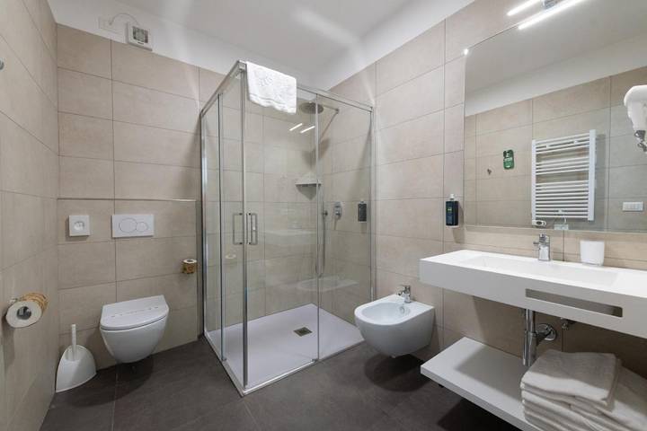 Ferienanlage für 6 Personen, mit Whirlpool und Garten sowie Kinderpool und Pool, mit Haustier an der Adriatisches Meer - 4