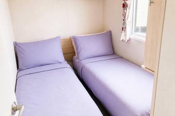 Chalet for 8 People in Ingoldmells, Lincolnshire, Photo 3