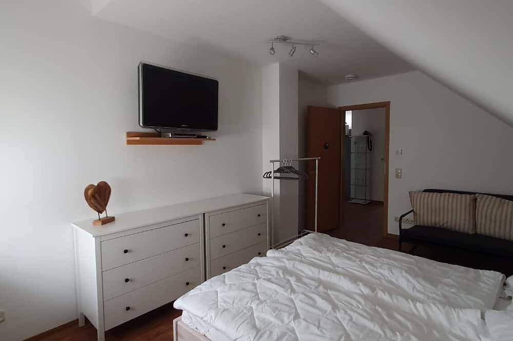 Ganze Wohnung, Ferienwohnung in Mecklenburg, am Kritzower See, mit Ruderboot in Kritzow, Ludwigslust-Parchim