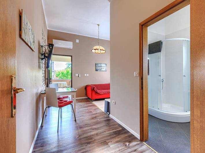 Ferienwohnung für 2 Personen, mit Garten und Terrasse in Umag - 4