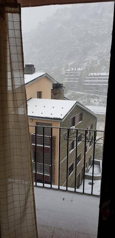 Gîte pour 4 personnes, avec balcon ainsi que jardin et vue à Soldeu