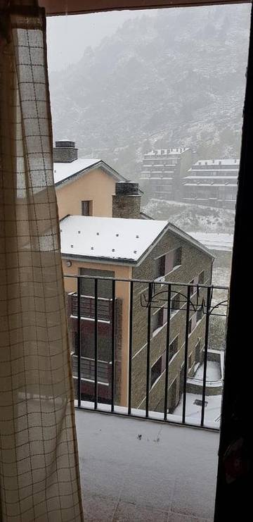 Gîte pour 4 personnes, avec balcon ainsi que jardin et vue à Soldeu