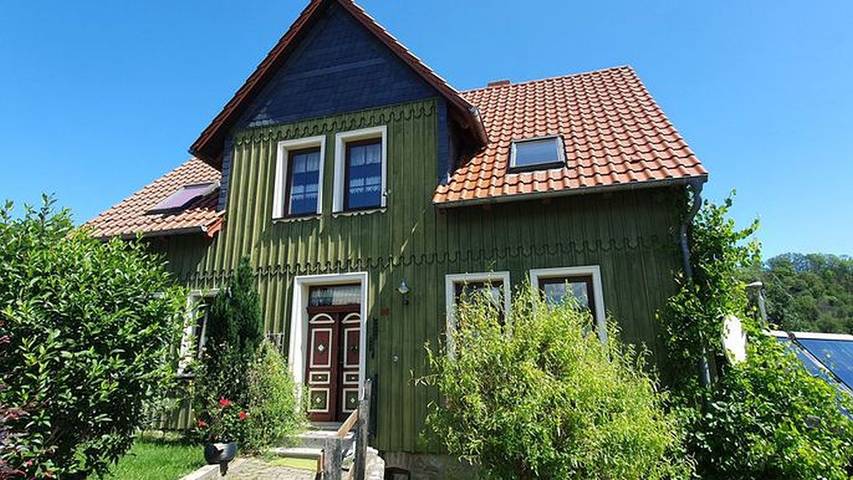 Ferienwohnung für 2 Personen, mit Ausblick und Sauna sowie Garten und Balkon, kinderfreundlich - 1