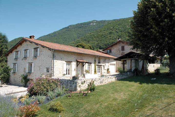 Casa de huéspedes para 4 personas, con vistas y piscina además de terraza y jardín - 1