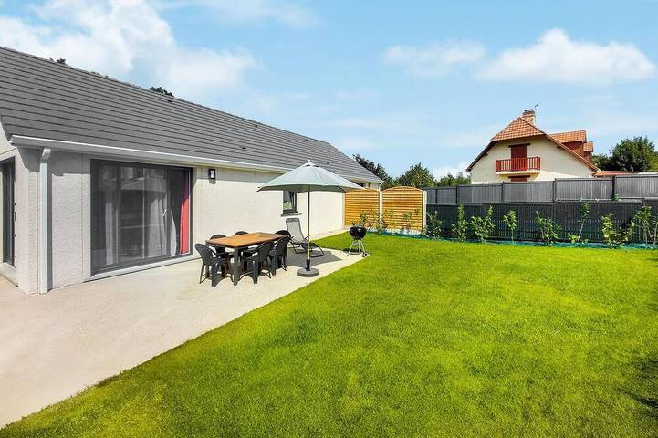 Location de vacances pour 4 personnes, avec jardin à Angerville-l'Orcher