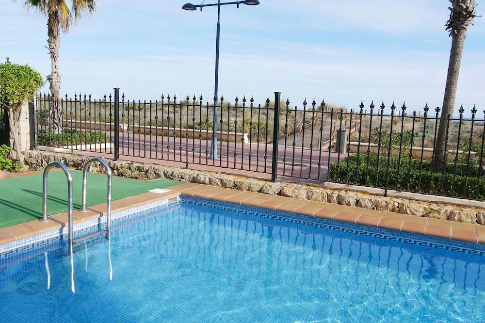 Geheel appartement, Appartement / flat in Peñiscola.  Seafront, volledig gerenoveerd in Peñiscola, Costa del Azahar