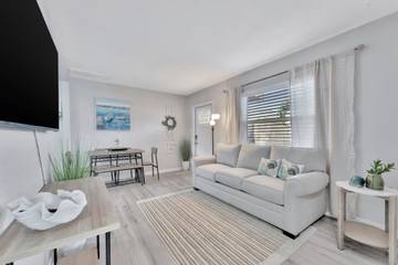 Vacation Rental for 5 Guests in Pinellas County, Picture 4