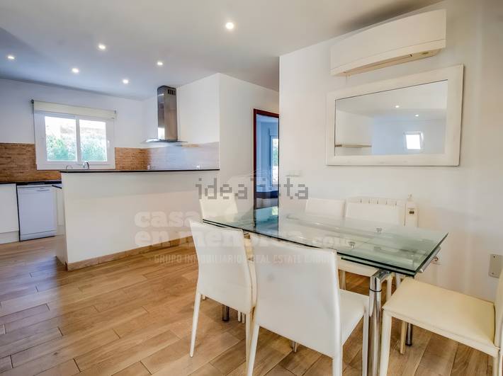 Villa 'Santal' with Private Terrace, Wi-Fi and Air Conditioning in Son Parc, Es Mercadal