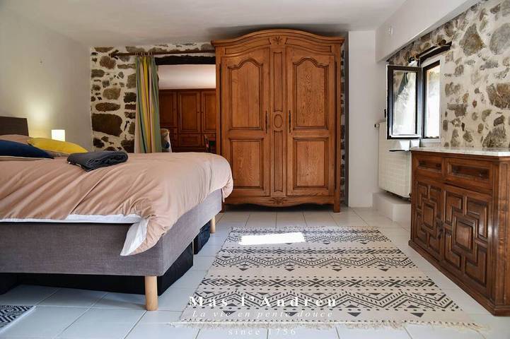 Location de vacances pour 4 personnes, avec jardin ainsi que jacuzzi et sauna à Corsavy - 3