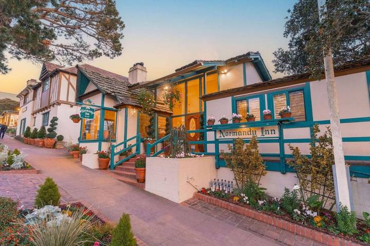 Hotel for 2 people, with pool and garden - 1