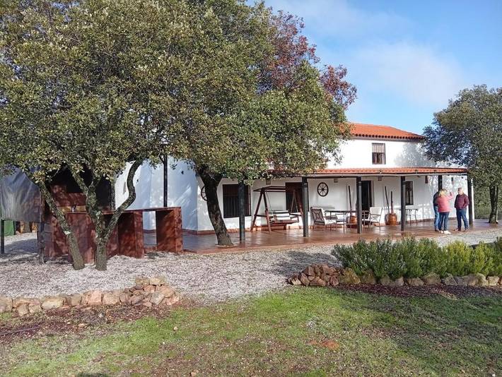 Casa rural para 10 personas, con Balcón y Terraza además de Piscina y Vistas en Villanueva del Duque - 4
