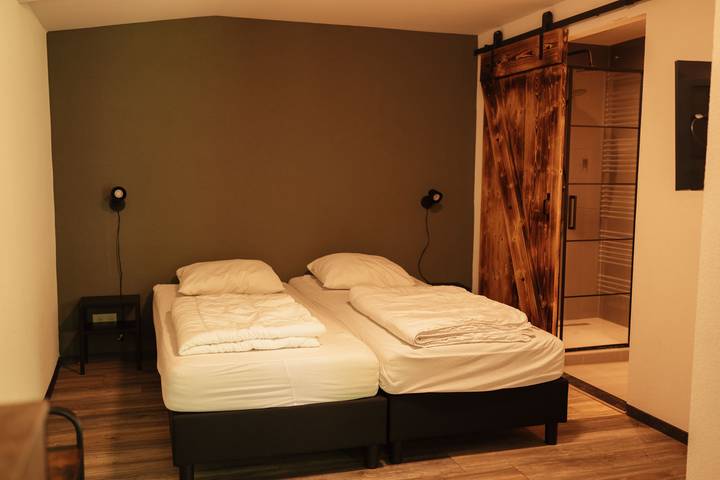 Bungalow für 12 Personen, mit Terrasse und Garten in den Niederlande - 4