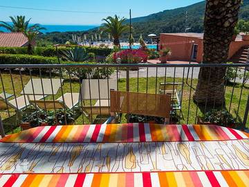 Ferienpark für 4 Personen, mit Pool und Terrasse sowie Balkon/Terrasse in der Toskana