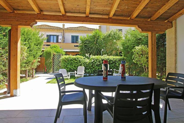Appartement de vacances pour 5 personnes, avec terrasse ainsi que piscine et jardin - 1
