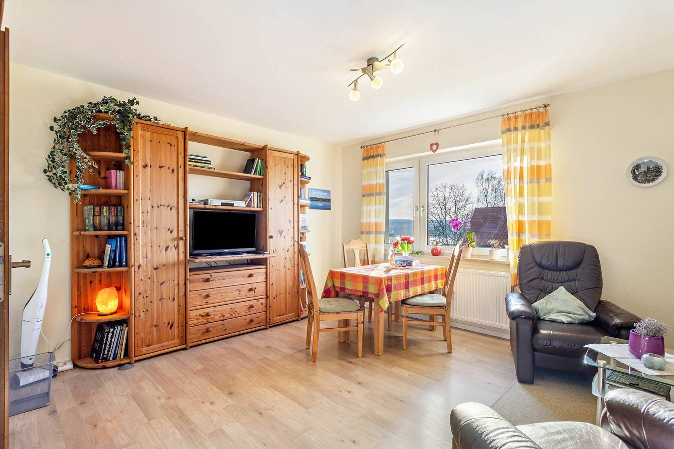 Ganze Wohnung, Fewo 'Casa Felicitas, 51qm' mit Seeblick und privatem Garten in Möhnesee, Kreis Soest