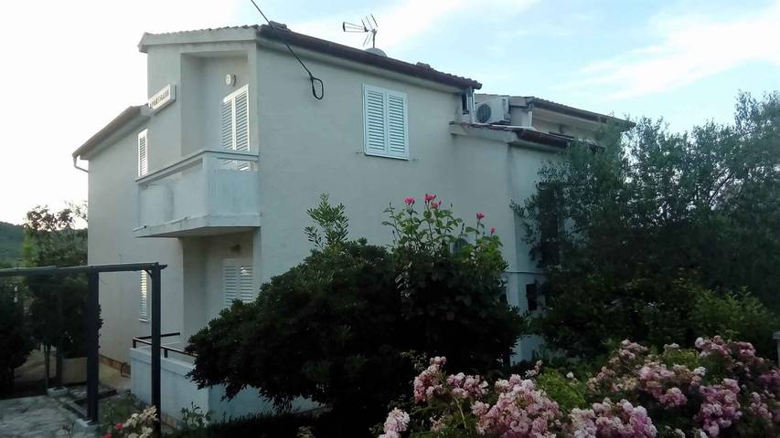 Ferienwohnung für 4 Personen, mit Garten - 1