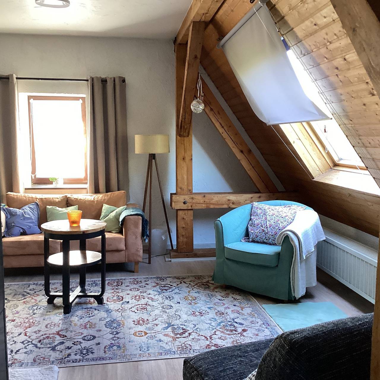 Ganze Wohnung, Apartment „Dachgeschoss“ mit Bergblick, Gemeinschaftsgarten und Wlan in Üxheim, Vulkaneifel
