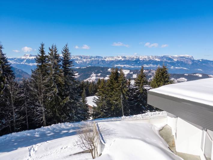 Gîte pour 12 personnes, avec balcon/terrasse et piscine à Allevard