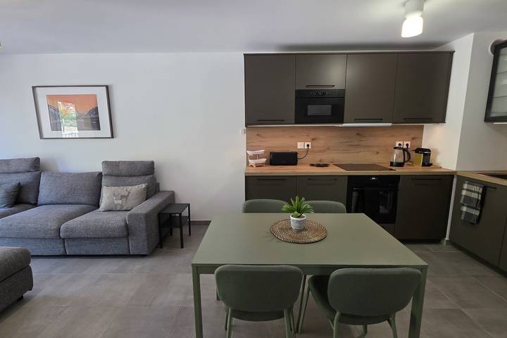 Appartement entier, Appart moderne avec balcon et garage à Briançon in Briançon, Serre Chevalier