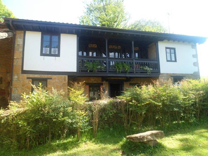 Casa rural para 5 personas, con vistas y jardín, Familias con niños en Nava - 2