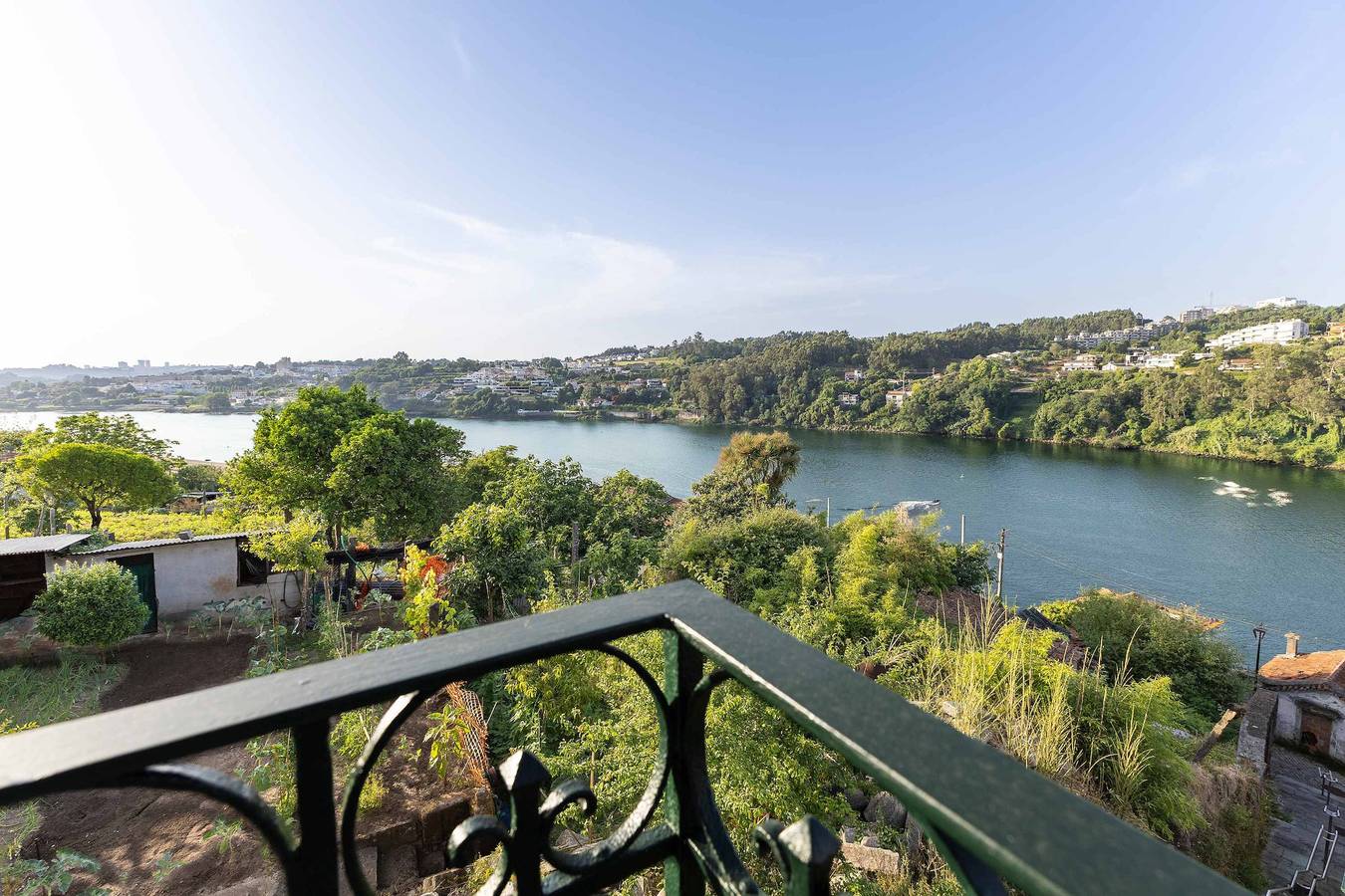 Douro Garden in Avintes, Distrito do Porto