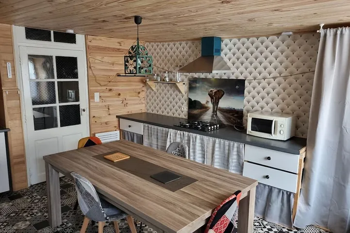 Holiday apartment for 4 people, with terrace and hot tub as well as pool - 1