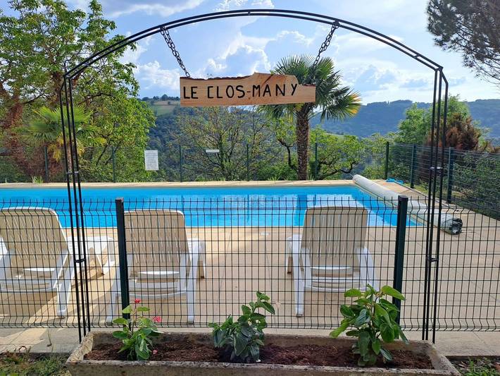 Gîte pour 8 personnes, avec terrasse ainsi que piscine et jardin, animaux acceptés à Latouille-Lentillac - 2
