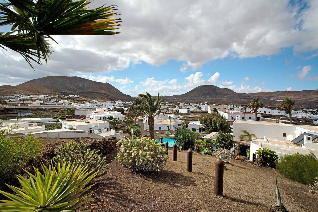Ferienhaus Casa Consultorio mit Bergblick, Pool, Wlan und Terrasse in Guatiza, Teguise