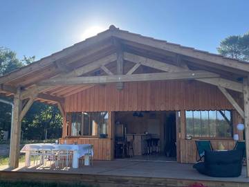 Gîte pour 6 personnes, avec vue et jardin à Mézos