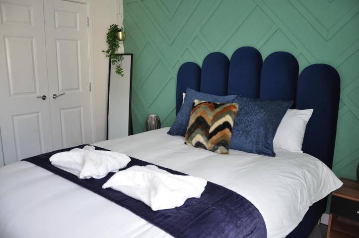 Apartment for 4 people, with terrace and view in Milton Keynes