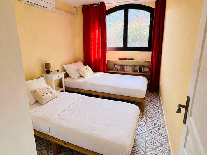 Gîte pour 8 personnes à Reynès - 4