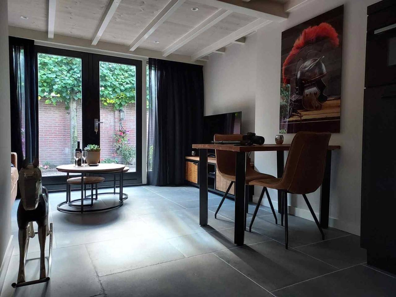 Luxurious and uniquely situated 2 person house near the Limes in the centre of Valkenburg in North Sea Netherlands